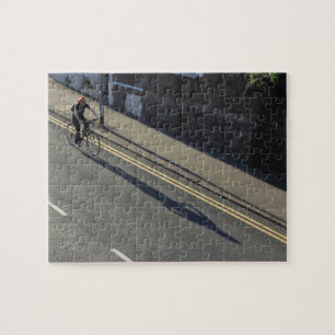 Puzzle Chica en bicicleta