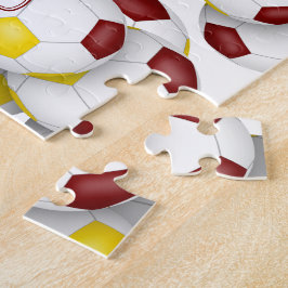 Puzzle chica masculino de la selección de oro de maroón