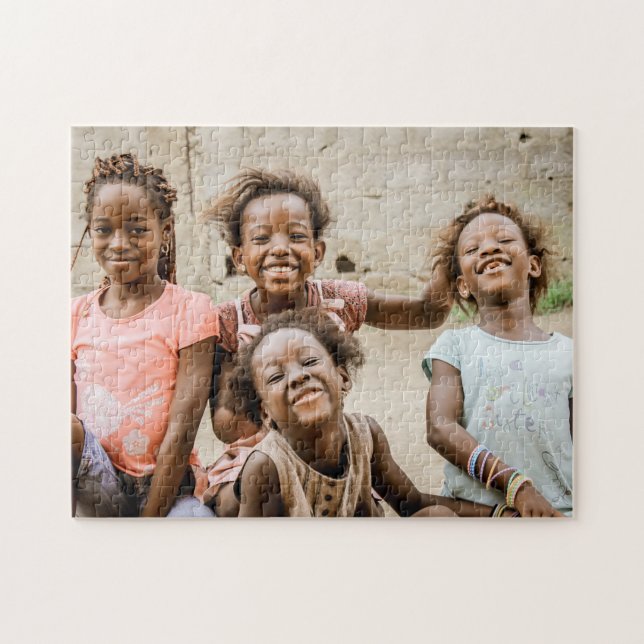 Puzzle Chicas africanos amigos riéndose sonriendo (Horizontal)