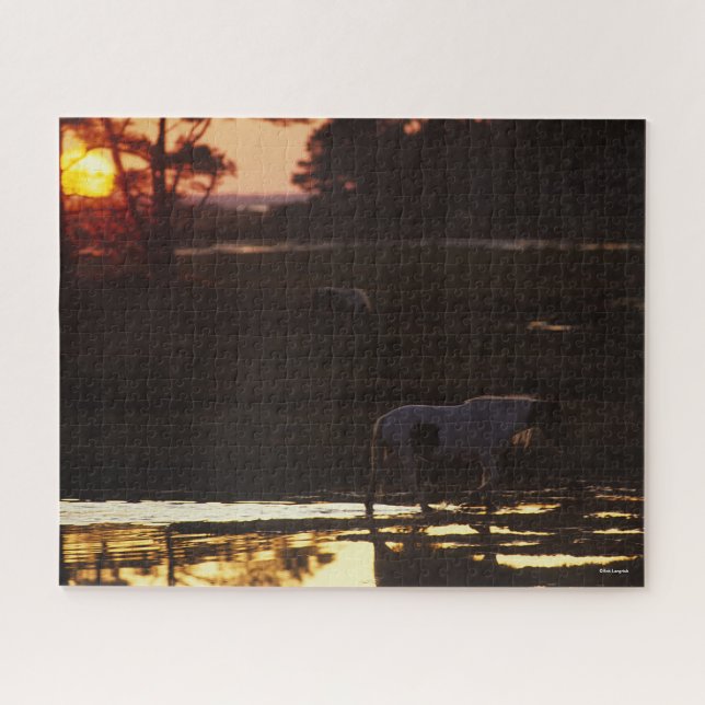Puzzle Chincoteague caminando en el agua al atardecer (Horizontal)