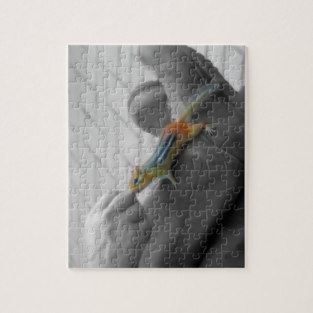 Puzzle Chipmunk Lunch (Vertical)