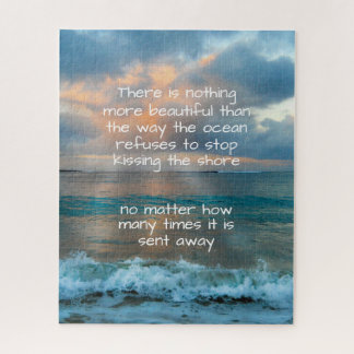 Puzzle Cita de amor de marea brillante de sol en la playa