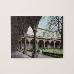 Puzzle Claustro del convento, reconstruido en 1442 (foto)
