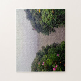 Puzzle Coastal Roses Leading to the Shore