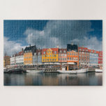 Puzzle Colorida costa de Nyhavn en Copenhague Dinamarca<br><div class="desc">Este impresionante rompecabezas temático de la ciudad cuenta con la hermosa orilla del canal de Nyhavn en Dinamarca. #nyhavn #denmark #copenhagen #danish #waterfront #canal #embarcaciones #europe #travel #aventura #jigsaw #puzzle #jigsawpuzzle #gifts #fun #StockStuffers #games</div>
