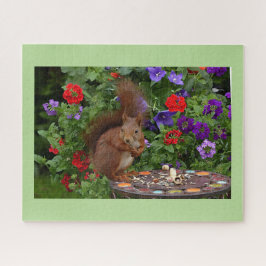 Puzzle Comedor de ardillas en el jardín