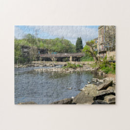 Puzzle County Bridge y el río Calder, Sowerby Bridge