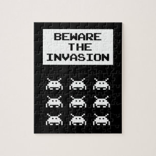 Puzzle Cuidado con la invasión, diseño geek