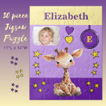 Puzzle Cuidadosa jirafa nombre foto niños morados amarill<br><div class="desc">Rompecabezas de 30 piezas para los niños. Con una tierna jirafa,  con estrellas y corazones de amor. Añadir un nombre,  inicial y una foto. Esquema de color: idea de regalo para niños morado y amarillo.</div>