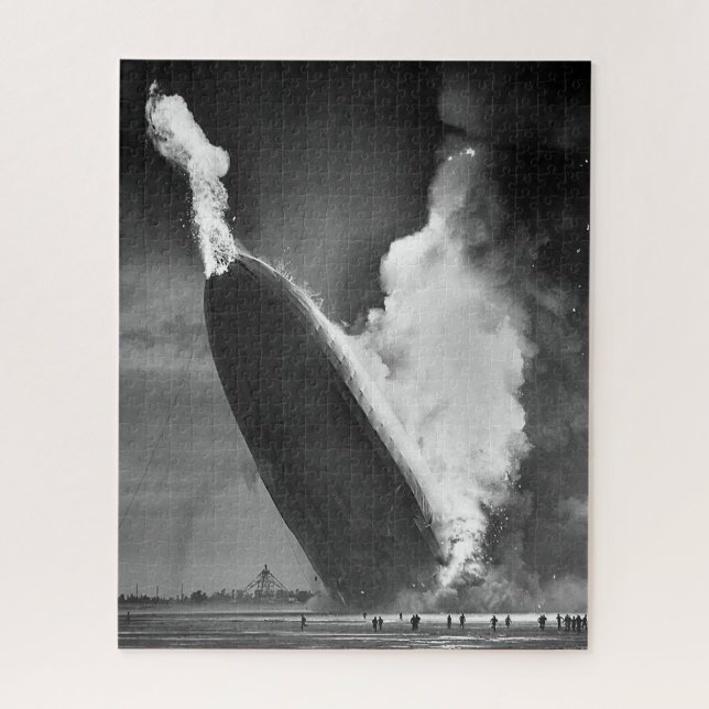 Puzzle Desastre del dirigible Hindenburg circa 1937 (Vertical)