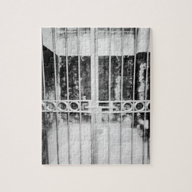 Puzzle Detalle de celda de Hanoi Vietnam, Hanoi Hilton (Vertical)