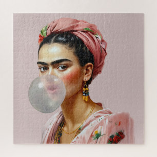 Puzzle Diva con bufanda floral soplando chicle