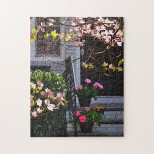 Puzzle Dogwood rosa y ollas de geranios
