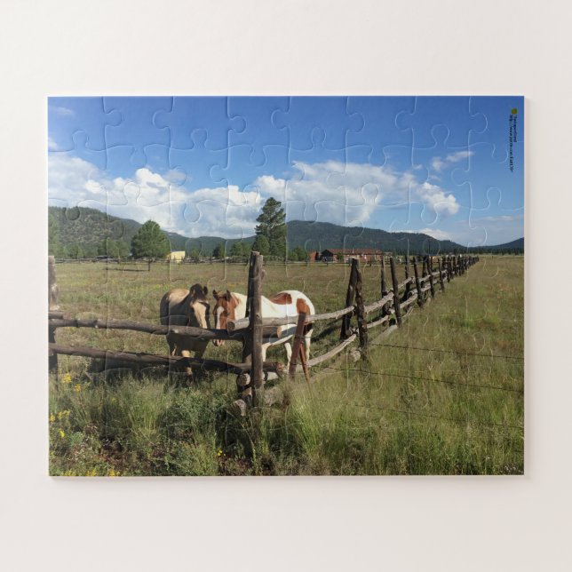 Puzzle Dos caballos en la cerca de poste de tronco Fotogr (Horizontal)