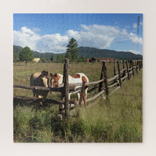Puzzle Dos caballos en la cerca rústica de postes de made (Horizontal)
