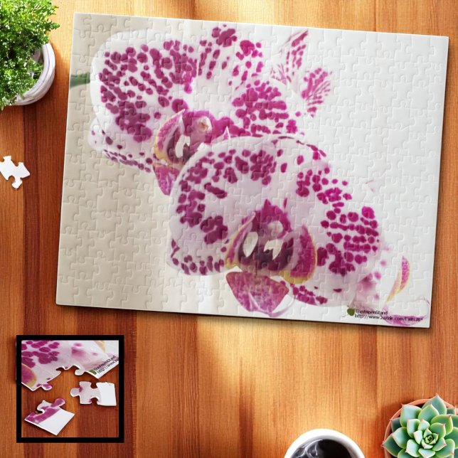 Puzzle Dos fotografías de orquídeas tropicales moradas y  (tropical orchid jigsaw puzzle 252 piece, ll" x 14" )