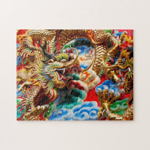 Puzzle Dragones en el templo en Bangkok