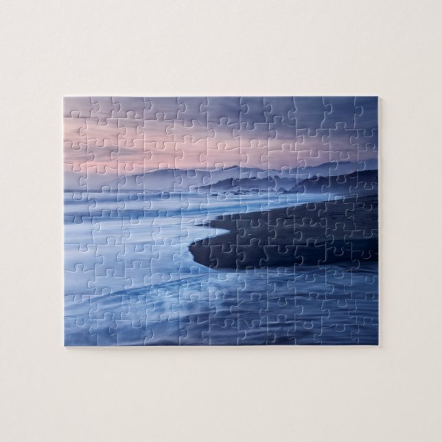Puzzle Dusk En La Playa De Moonstone (Horizontal)