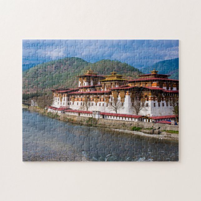 Puzzle Edificio Dzong junto al río (Horizontal)