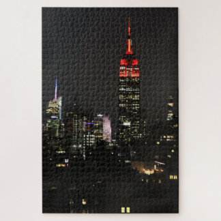 Puzzle Edificio Emp St en Red Night Skyline