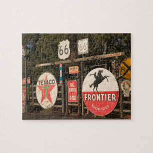 Puzzle EE. UU., Arizona, Sedona: Carteles Antiguos de Pub