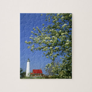 Puzzle EE. UU., Michigan, East Tawas. Faro de Tawas con