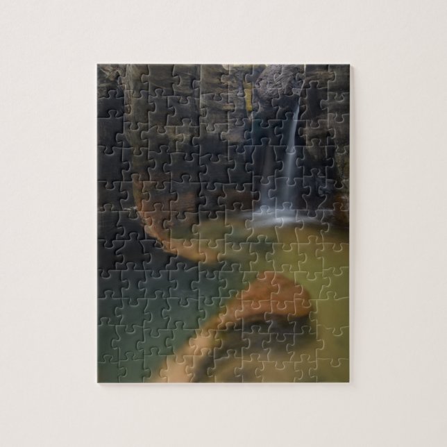 Puzzle EE. UU., Utah, Parque Nacional Zion.  Keyhole Fall (Vertical)