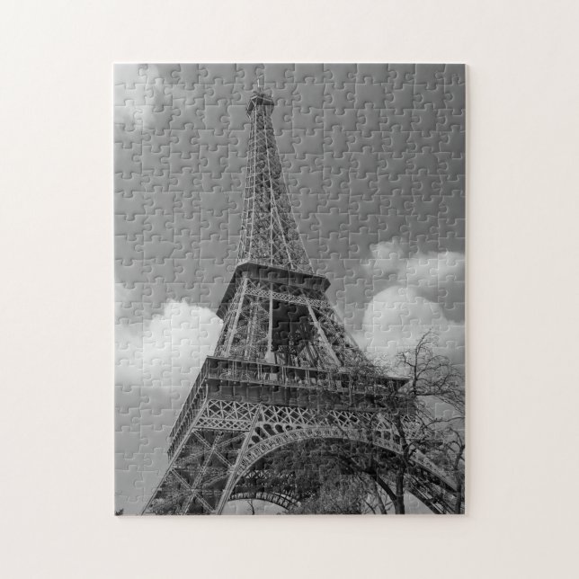 Puzzle Eiffel nublado en blanco y negro, 2015 (Vertical)