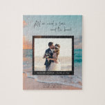 Puzzle El amor y la foto de la boda de la playa<br><div class="desc">Rompecabezas de boda para una celebración de bodas de destino de playa. Personalizar con foto de fondo (o utilice puesta de sol de ejemplo en la playa) y añada su foto boda, nombres, fecha boda, ubicación del boda y coordenadas. Para obtener las coordenadas de la ubicación de su boda -...</div>