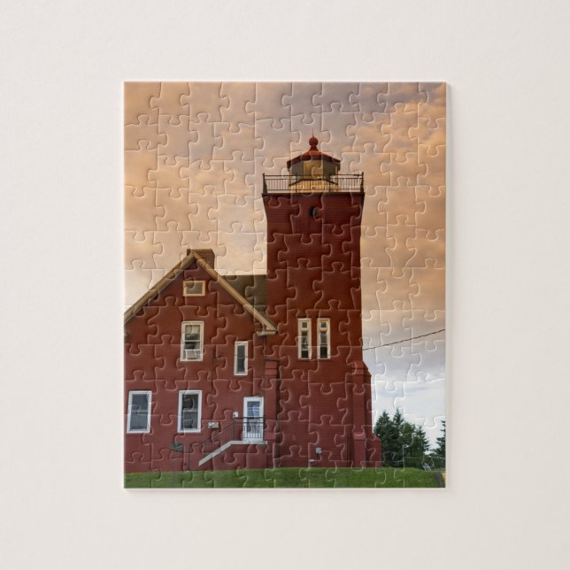 Puzzle El Faro de Two Harbors con vista a Agate Bay (Vertical)