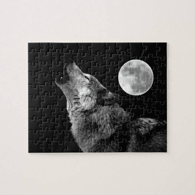 Puzzle El lobo gris solitario y la luna de miel (Horizontal)