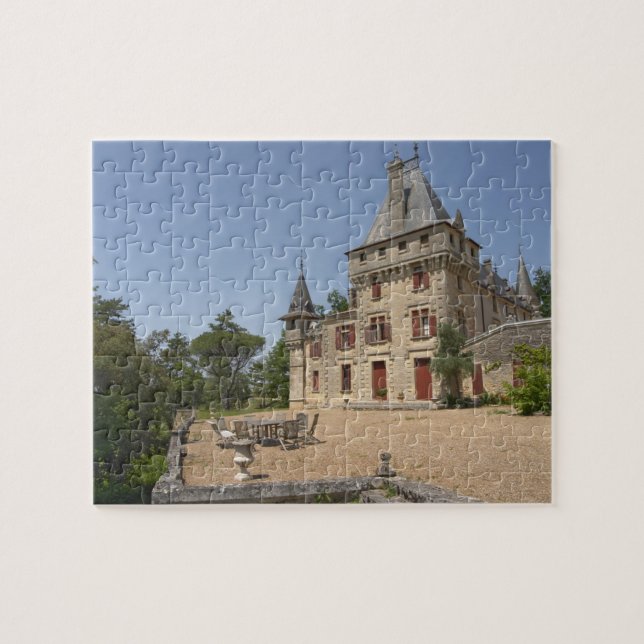 Puzzle El magnífico Chateau de Pressac y jardín (Horizontal)