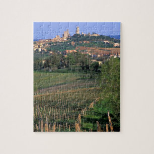 Puzzle El pueblo de San Gimignano se encuentra en las ond