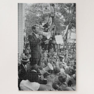 Puzzle El senador Robert Kennedy haciendo campaña por el