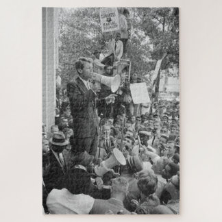 Puzzle El senador Robert Kennedy haciendo campaña por el 