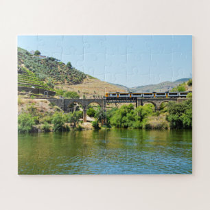 Puzzle El tren y el río Douro en Portugal