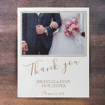Puzzle Elegante boda gracias foto<br><div class="desc">Un favor y sabor de recuerdos - impresión de rompecabezas boda con foto de boda personalizada, nombre de novia y novio y fecha boda. Un elegante y elegante rompecabezas fotográfico de agradecimiento - genial como un regalo de favor memorable para tus invitados bodas, especialmente tus padres, hermana, hermano, abuela, abuelo......</div>