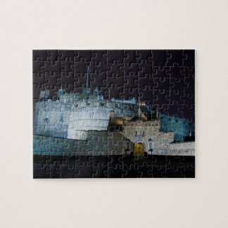 Puzzle Entrada del castillo de Edimburgo, en la noche,