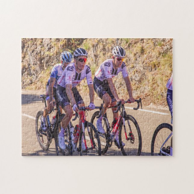 Puzzle Equipo de ciclismo en la carrera de ciclismo Jigsa (Horizontal)