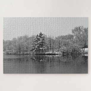 Puzzle Escena de invierno de Serene en el lago Negro, fot