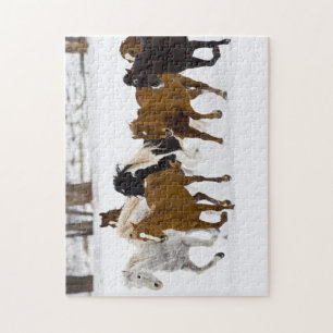 Puzzle Escenario invernal de caballos en carrera