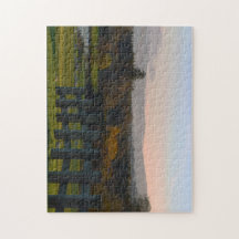 Espectacular paisaje irlandés. El camino al lago