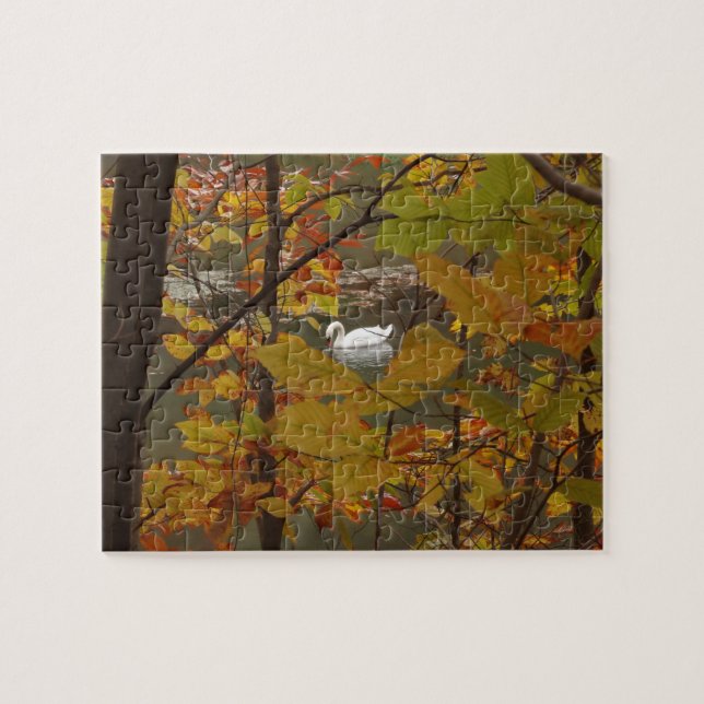 Puzzle Estanque de otoño con cisne (Horizontal)