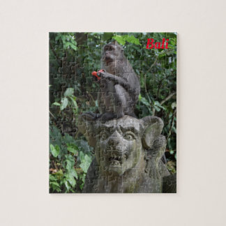 Puzzle Estatua del templo de Bali Indonesia con mono maca