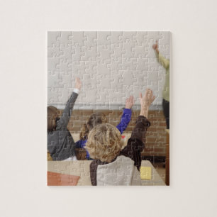 Puzzle estudiantes en aula