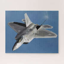 F-22 Raptor Desplegado en la Base Aérea de Kadena 