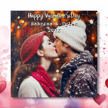Puzzle Feliz Día de San Valentín, fotos y nombres persona<br><div class="desc">Añade tu foto favorita de ti y de tu pareja a este rompecabezas romántico en el área personalizada. También puede añadir un "saludo de vacaciones,  sus nombres y la fecha". Dulce regalo romántico para El día de San Valentín,  aniversario o boda.</div>