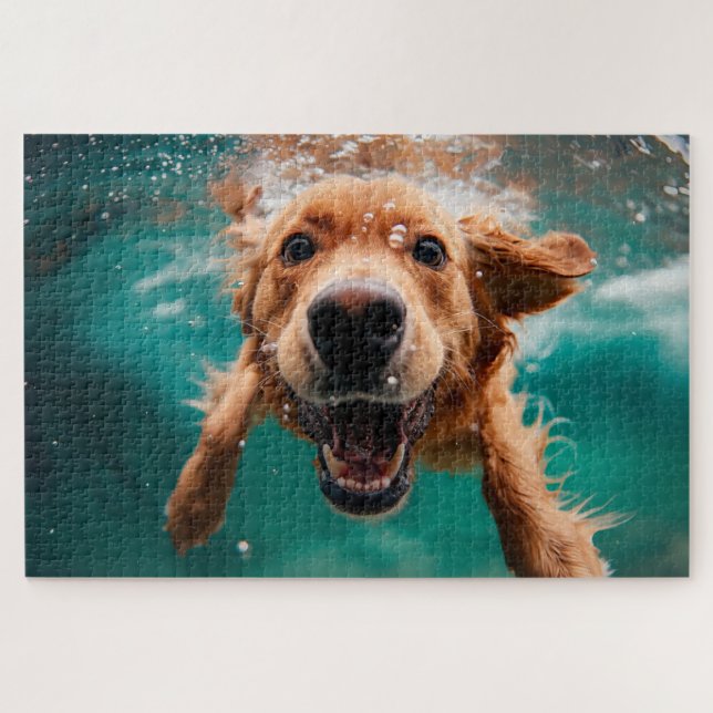Puzzle Feliz Golden Retriever Nadando bajo el agua (Horizontal)