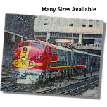 Puzzle Ferrocarril del motor de locomotora diésel de Sant<br><div class="desc">Santa Fe Red Yellow Warbonnet Diesel Loco en el rompecabezas del tren de la estación - ver mi tienda para más grandes regalos de tren</div>