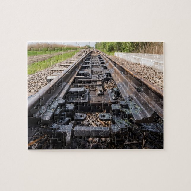 Puzzle Ferrocarril Desaparece En La Distancia (Horizontal)